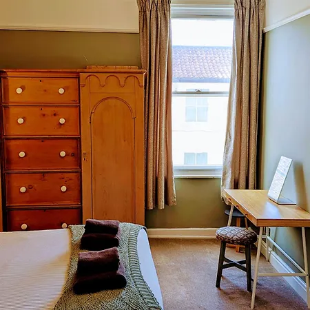 Apartment Fifth Quarter With Free Parking York