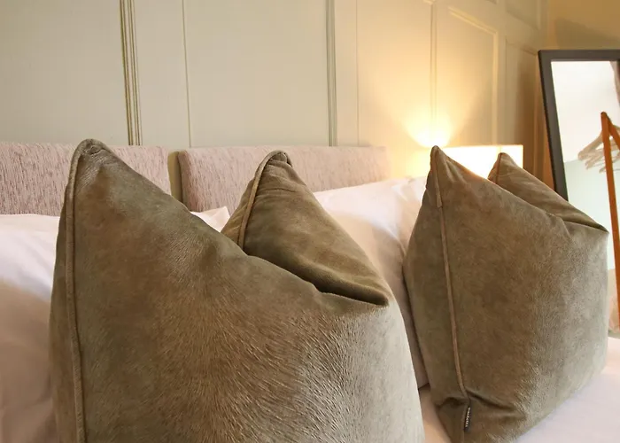 Apartment Fifth Quarter With Free Parking York