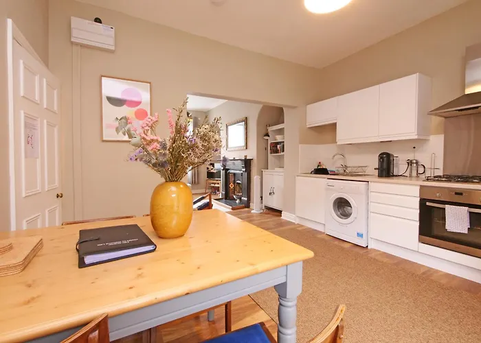 Fifth Quarter With Free Parking *