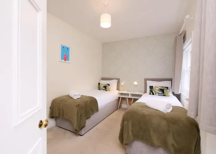 Fifth Quarter With Free Parking York