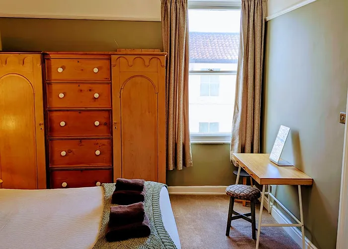 Apartment Fifth Quarter With Free Parking York