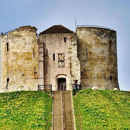 公寓 Fifth Quarter With Free Parking *